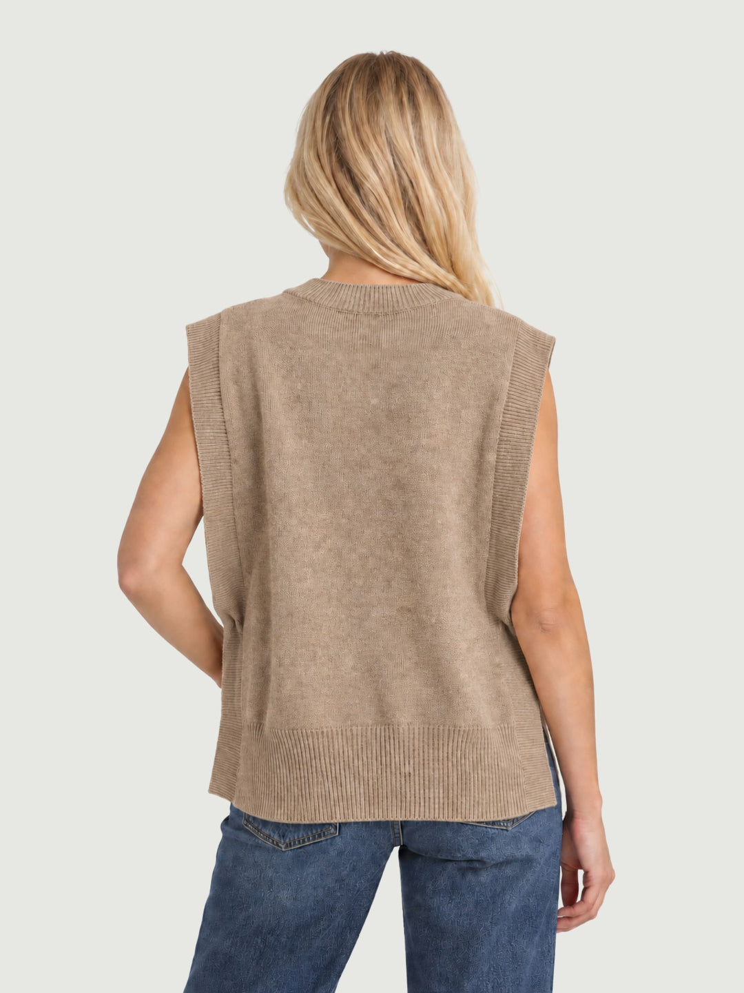 Gilet Bea aperto sui fianchi in maglia nocciola 057015 0083 BIMOR 