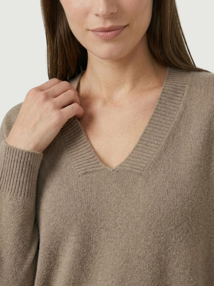 Maglia con scollo a V nocciola 0570573 0083 BIMOR 