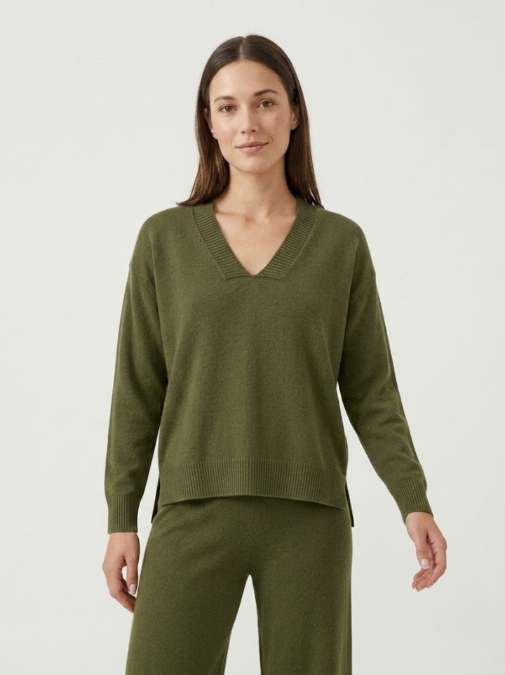 Maglia con scollo a V oliva 0570573 0192 BIMOR 