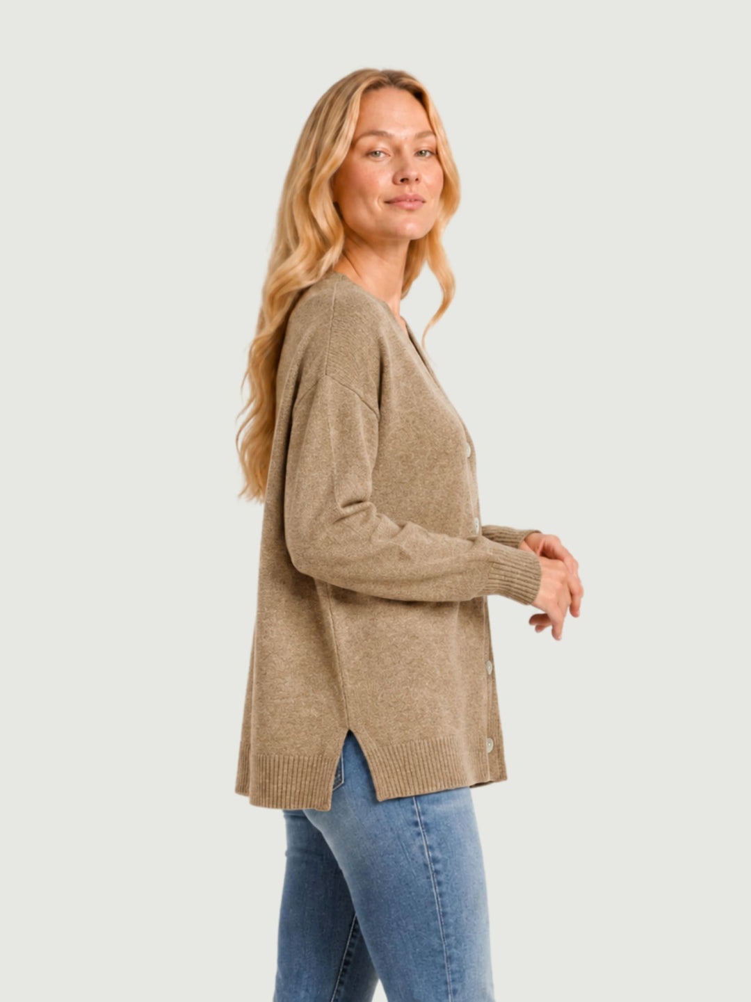 Cardigan over Sara in maglia nocciola 057088 0083 BIMOR 