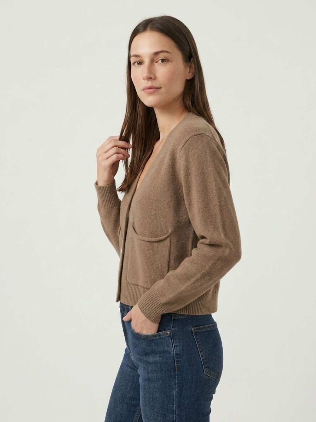 Cardigan cropped in maglia nocciola 057090 0083 BIMOR 