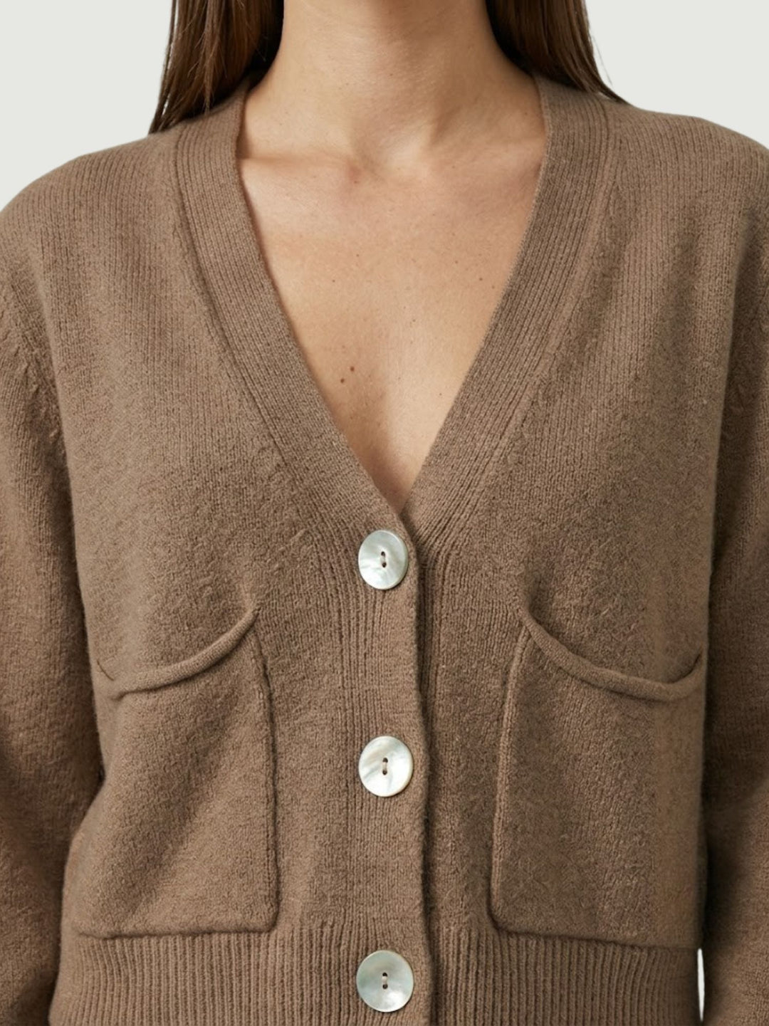 Cardigan cropped in maglia nocciola 057090 0083 BIMOR 