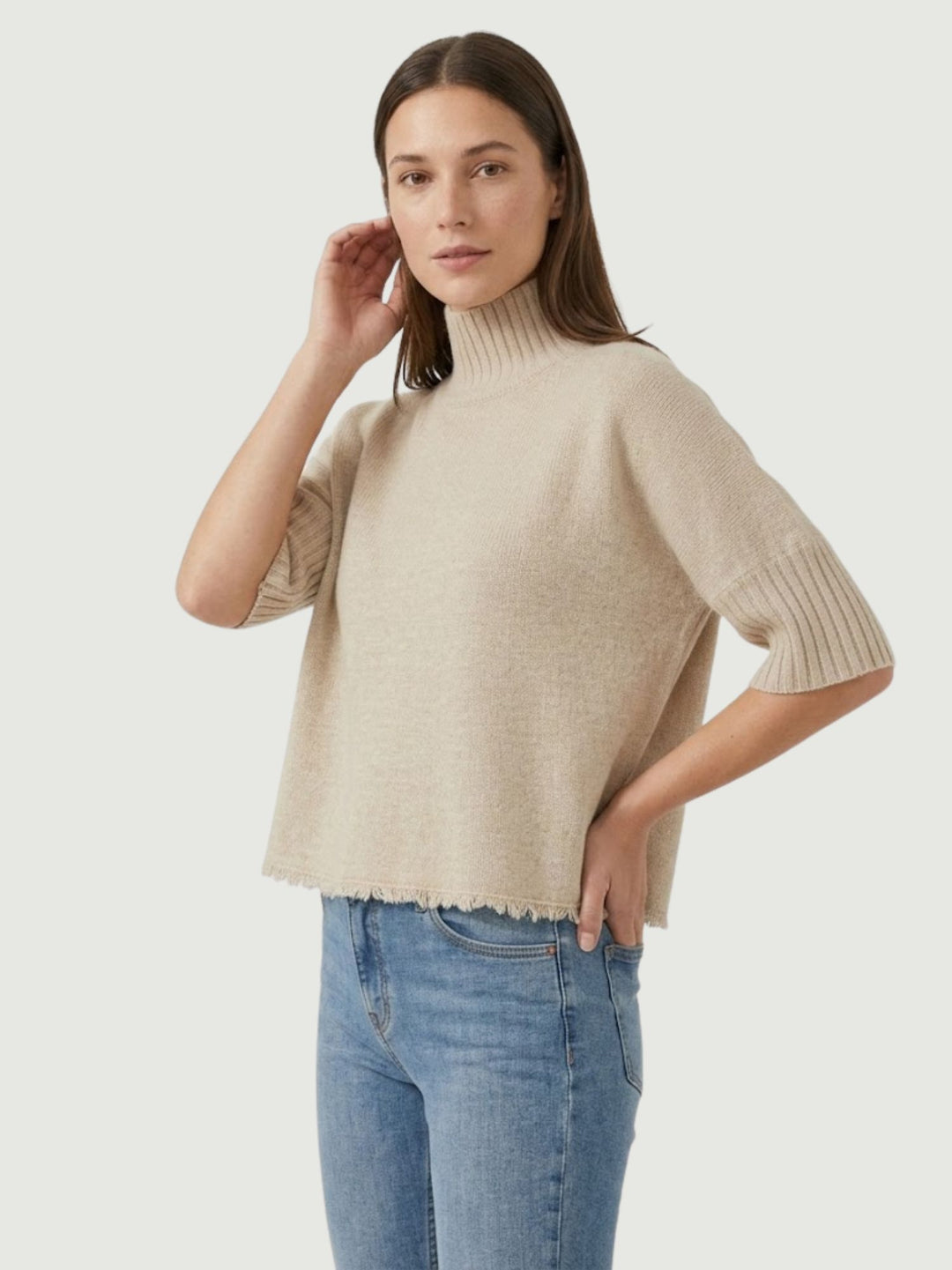 Maglia a lupetto con fondo sfrangiato caffellatte 0570995 0080 ANDREA MORANDO 