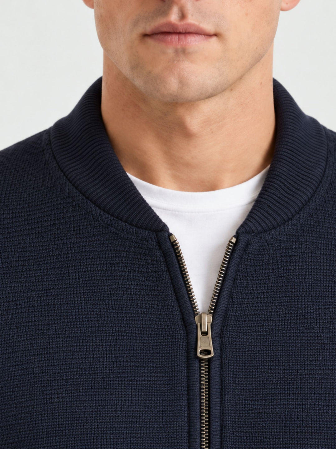 Bomber in maglina con zip in lana navy 6006226 205 ANDREA MORANDO 