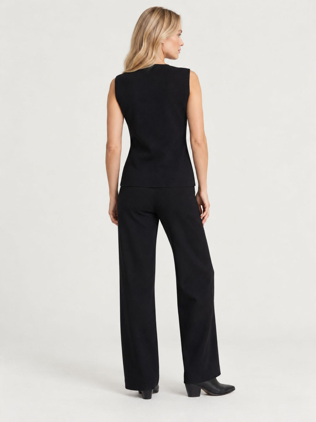 Completo in maglia tricot nero con bottoni dorati 9714 NERO ANDREA MORANDO 