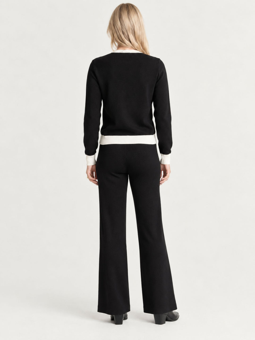 Completo in maglia tricot nero con profili a contrasto 9735 NERO ANDREA MORANDO 