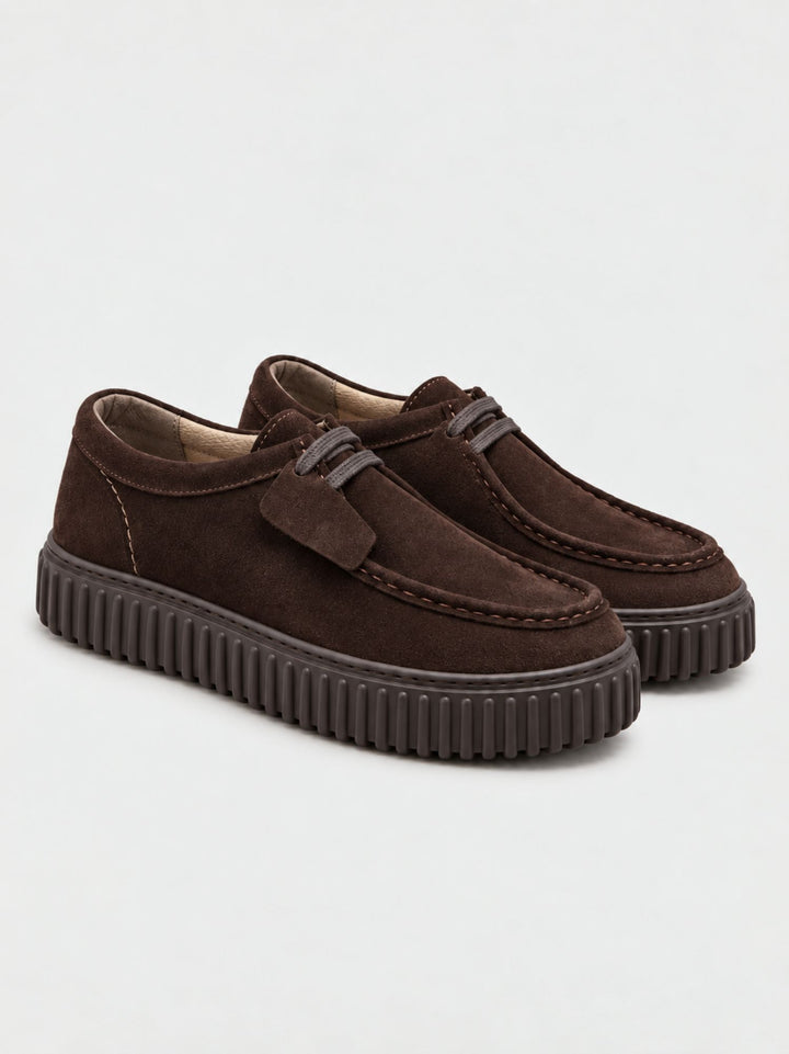 Allacciata in pelle scamosciata con suola carroarmato moro 263272 SUEDE BROWN ANDREA MORANDO 