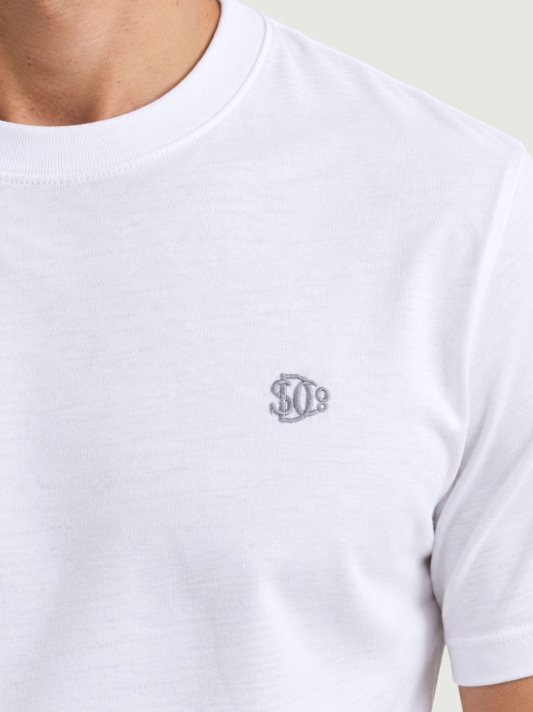 T-shirt Superdry in cotone bianca M1012473A 03X SUPERDRY 