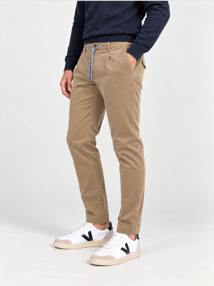 Pantalone in velluto a coste con coulisse sabbia P002CO0263M 2001 ANDREA MORANDO 