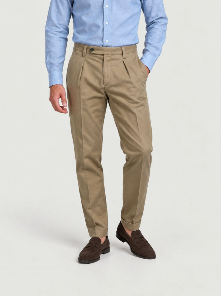 Pantalone chino con pinces fango P003CO0457M 2011 ANDREA MORANDO 