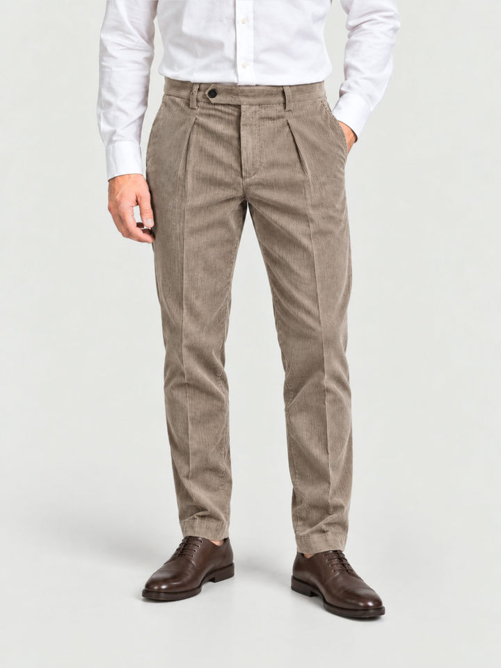 Pantalone chino in velluto a coste sabbia P003CO0473M 2010 ANDREA MORANDO 
