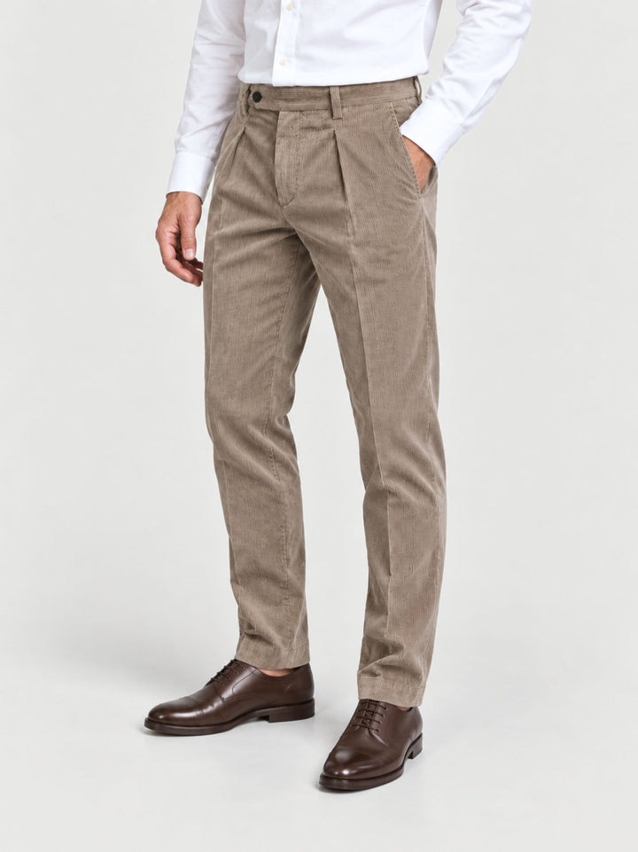 Pantalone chino in velluto a coste sabbia P003CO0473M 2010 ANDREA MORANDO 