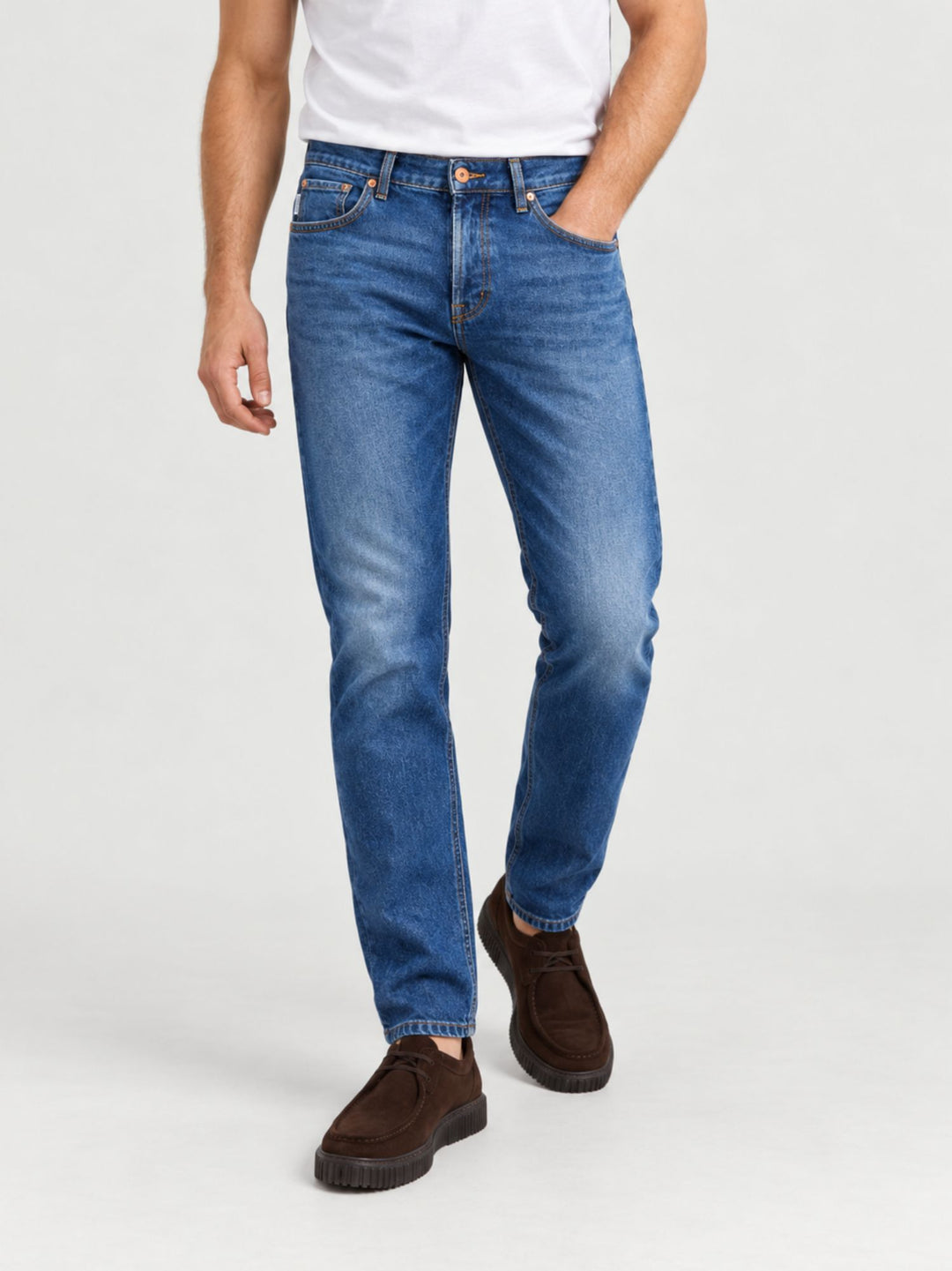 Jeans Barney in cotone lavaggio medio BARNEY045 B2 UNIFORM 