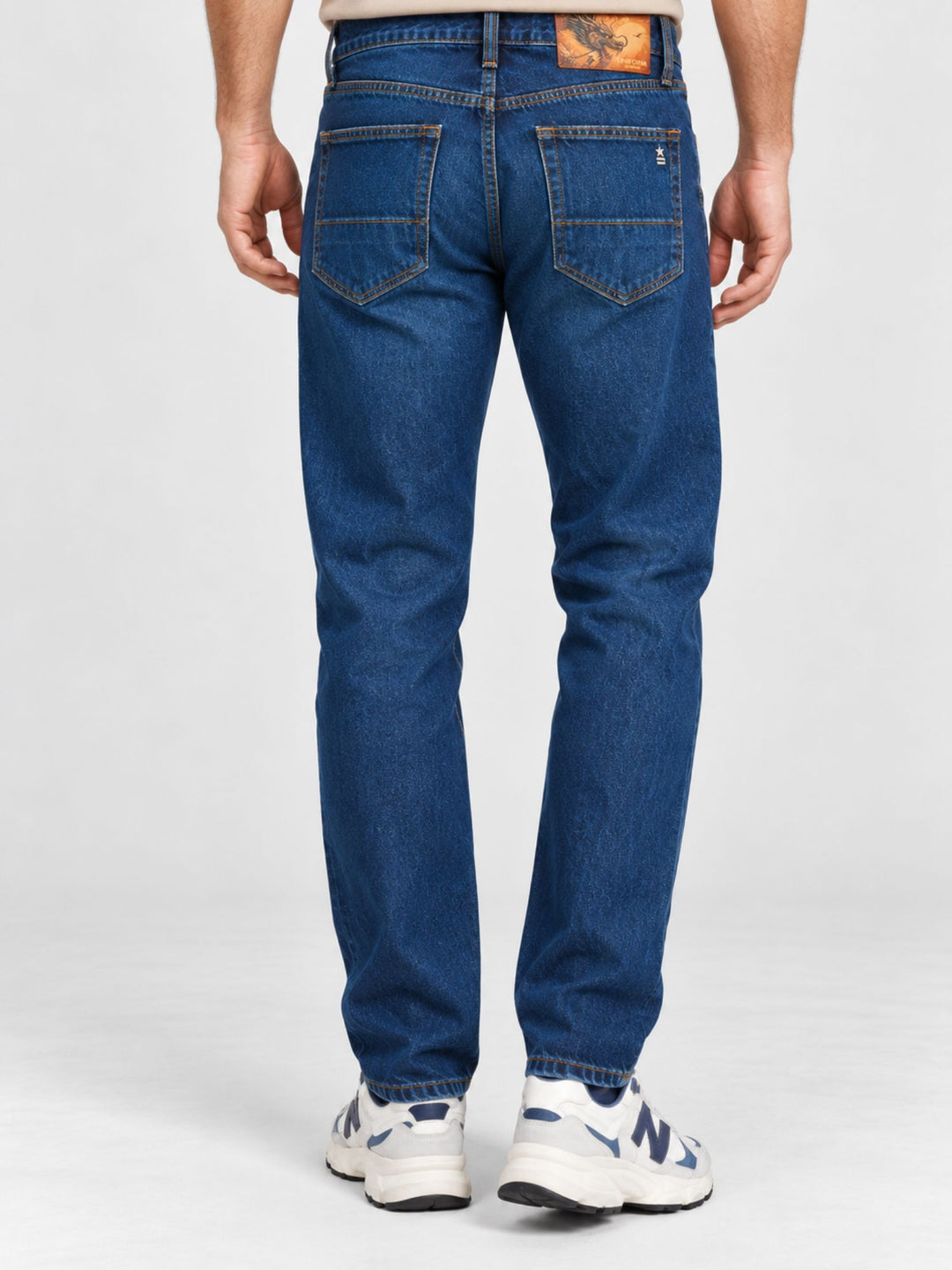 Jeans New Aris in cotone lavaggio medio NEW ARIS100 CB2 UNIFORM 