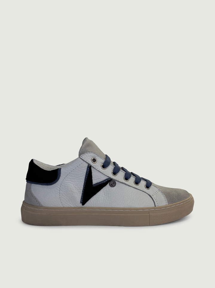 Sneaker Olympic dettagli neri SNKBIBOTVV NE V2 