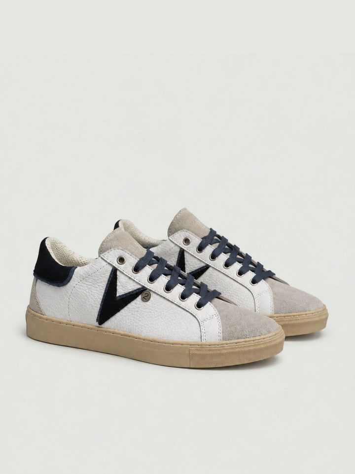 Sneaker Olympic dettagli neri SNKBIBOTVV NE V2 