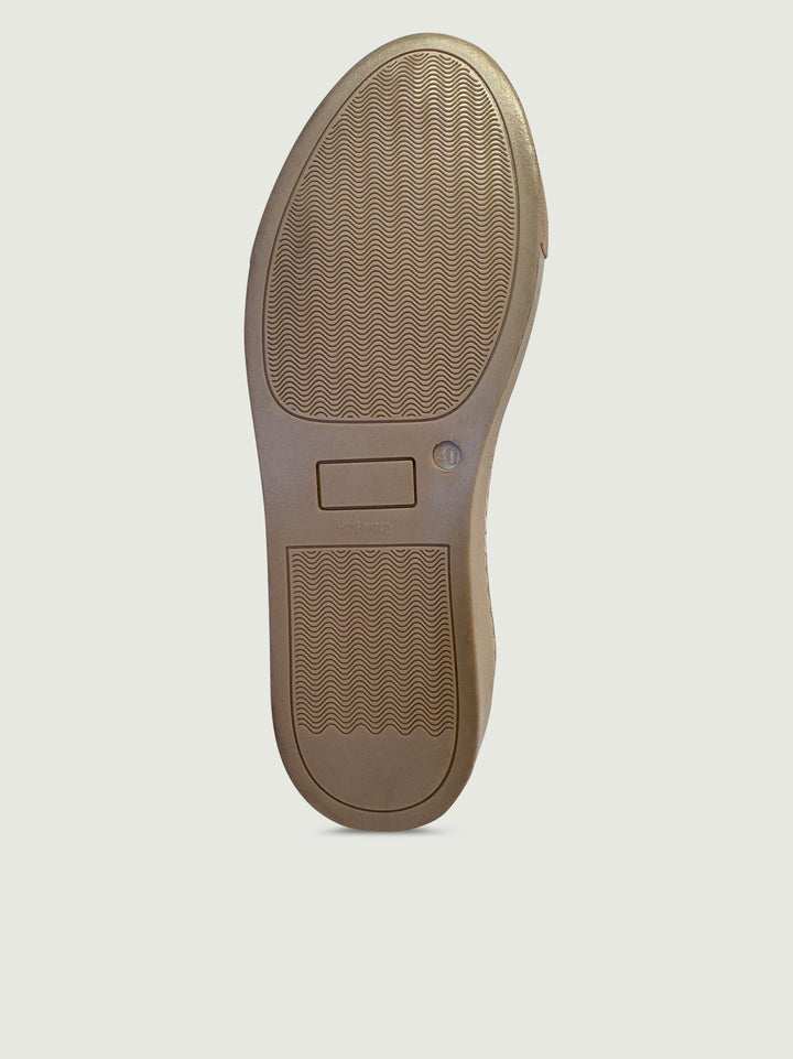Sneaker Olympic dettagli neri SNKBIBOTVV NE V2 