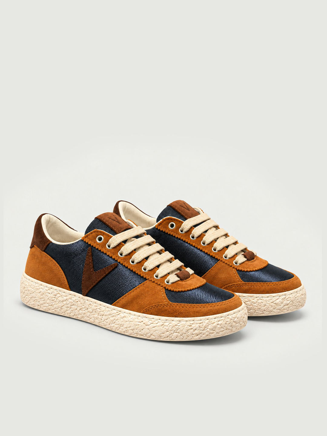 Sneaker in camoscio cuoio con inserti in tessuto tecnico SNKTEK MO V2 