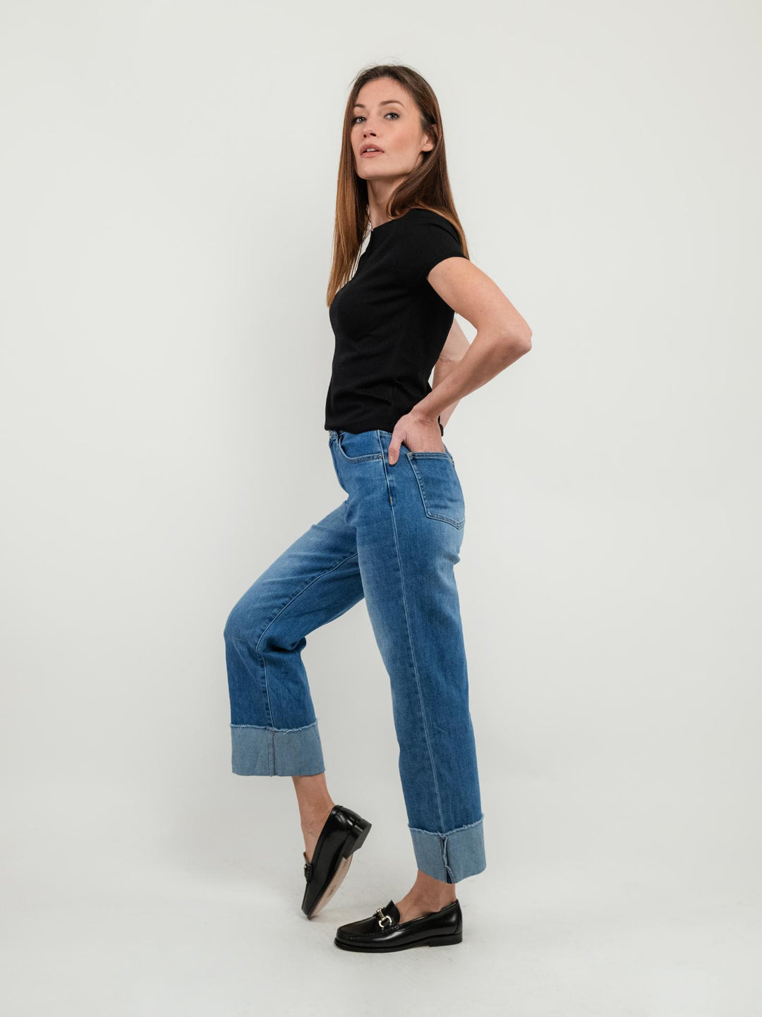 JEANS A PALAZZO CON RISVOLTO