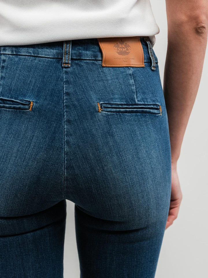 JEANS A TROMBETTA LAVAGGIO MEDIO