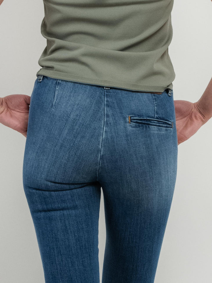 JEANS A ZAMPA LAVAGGIO MEDIO
