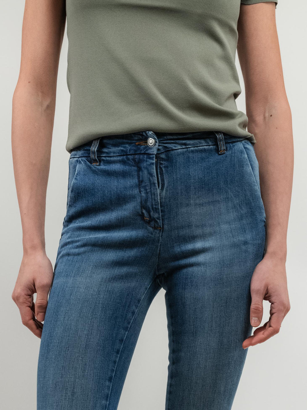 JEANS A ZAMPA LAVAGGIO MEDIO