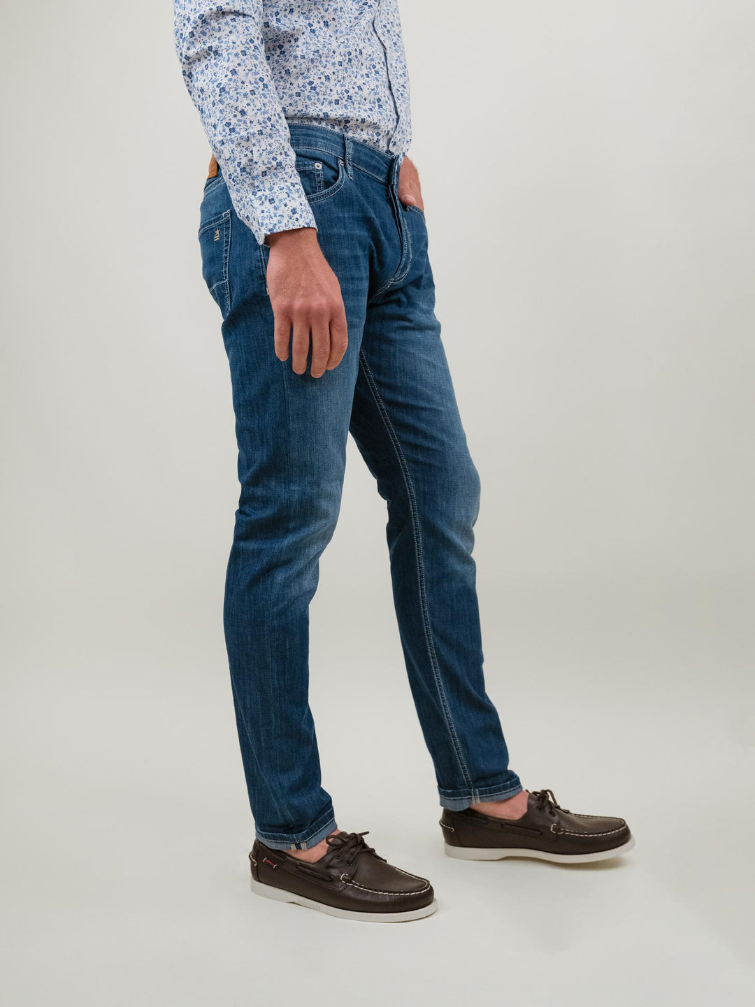 Jeans Barney in Denim medio