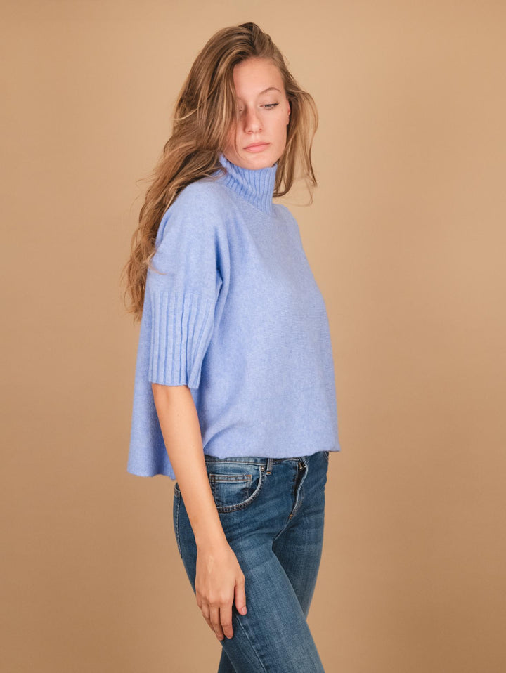 LUPETTO IN MAGLIA OVER CON MANICA TRE QUARTI AZZURRO