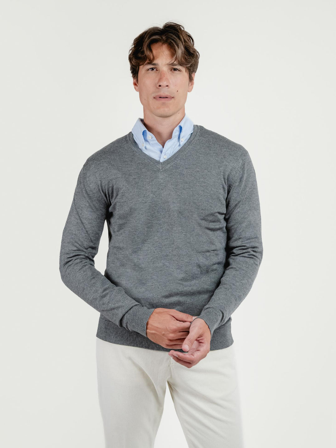 MAGLIA CON SCOLLO A V GRIGIO ANTRACITE
