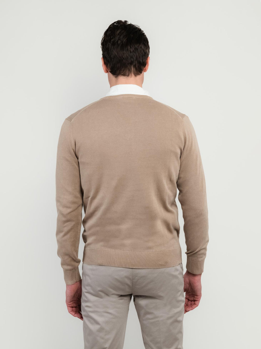 MAGLIA CON SCOLLO A V IN COTONE BEIGE