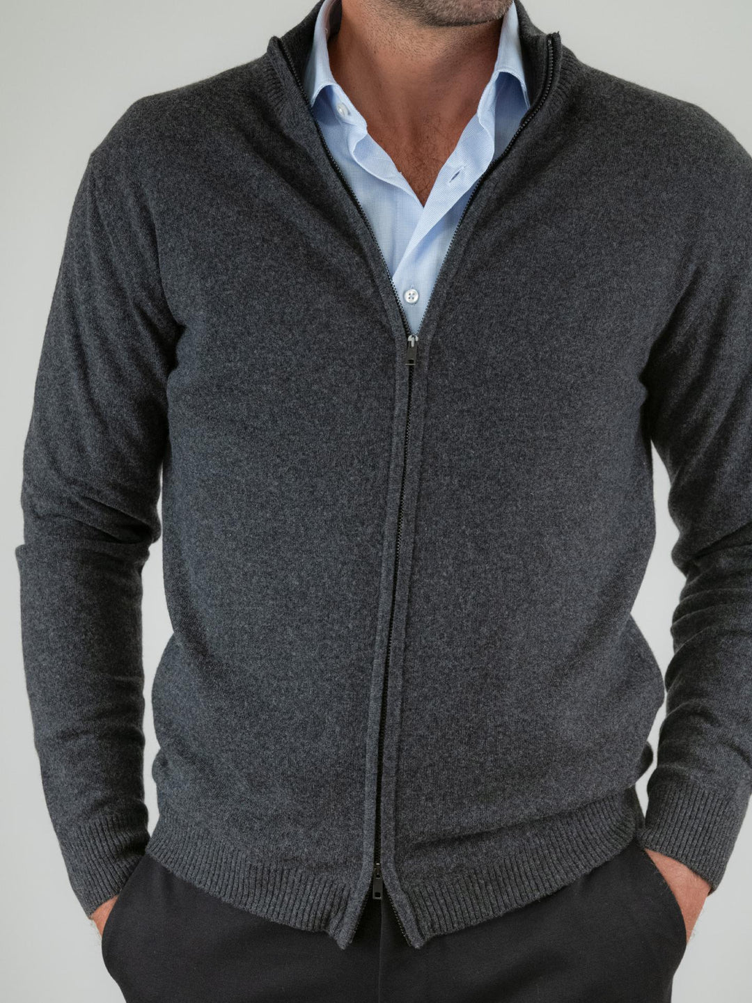 MAGLIA CON ZIP IN LANA MERINO ANTRACITE