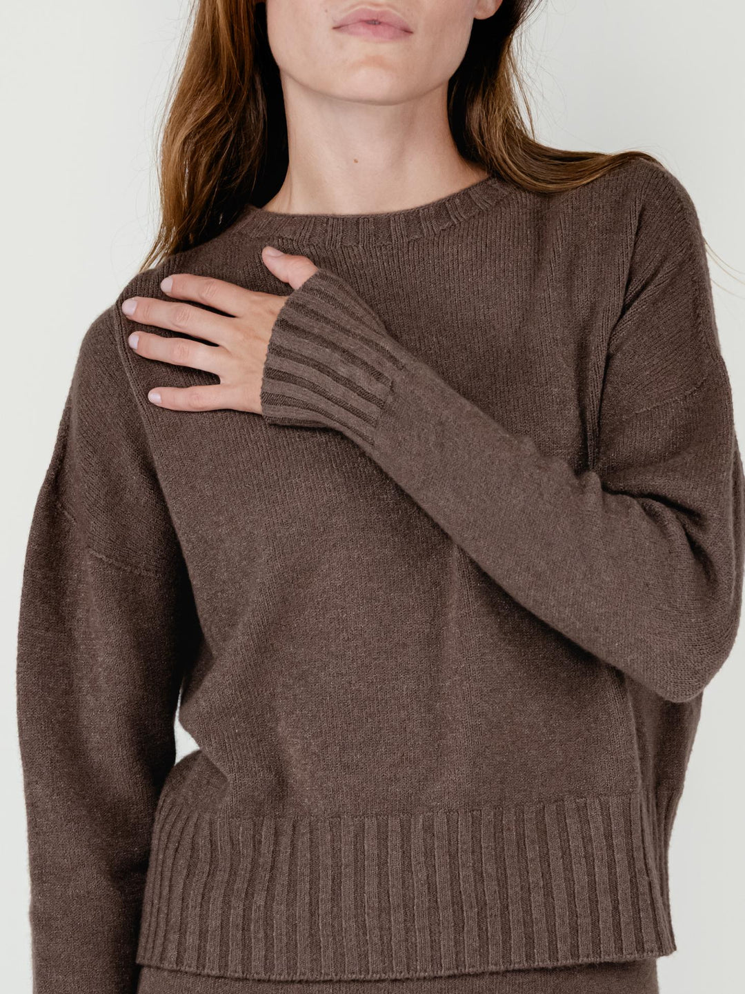 MAGLIA GIROCOLLO CORTA MARRONE