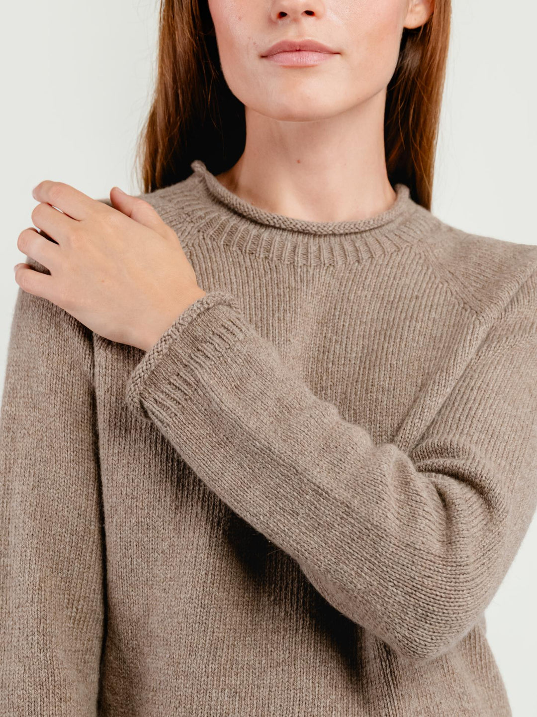 MAGLIA IN LANA MERINO SUPERFINE TORTORA