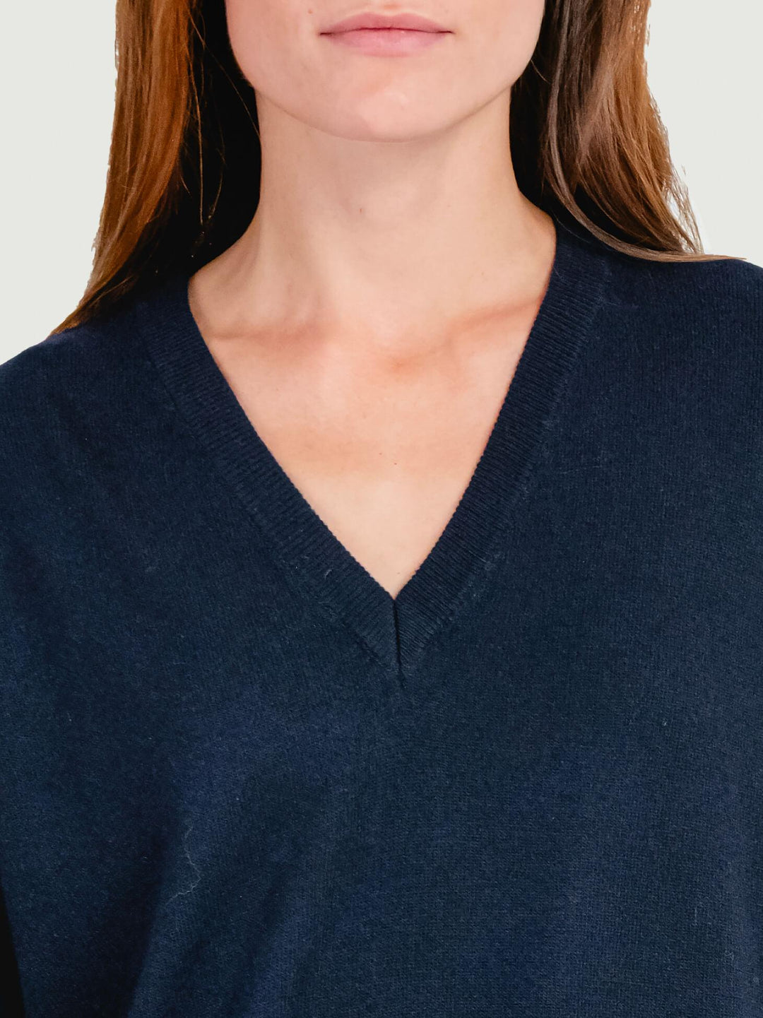 MAGLIA OVERSIZE SCOLLO A V NAVY