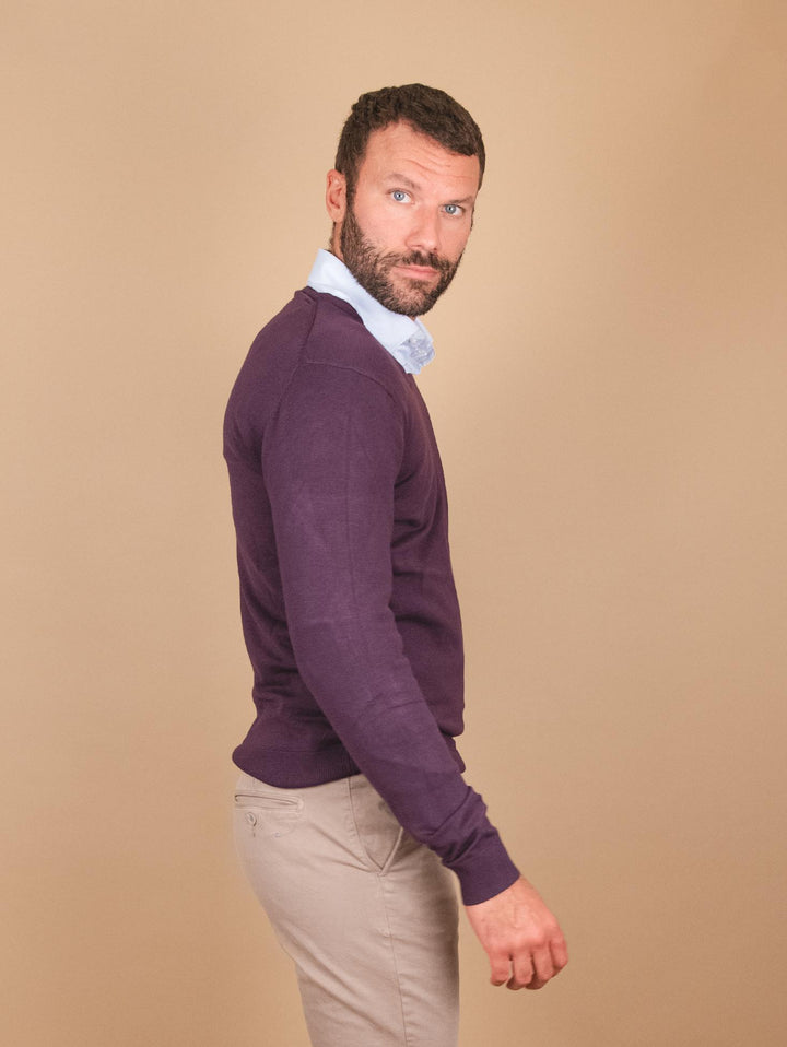 MAGLIA SCOLLO A V COLOR PRUGNA