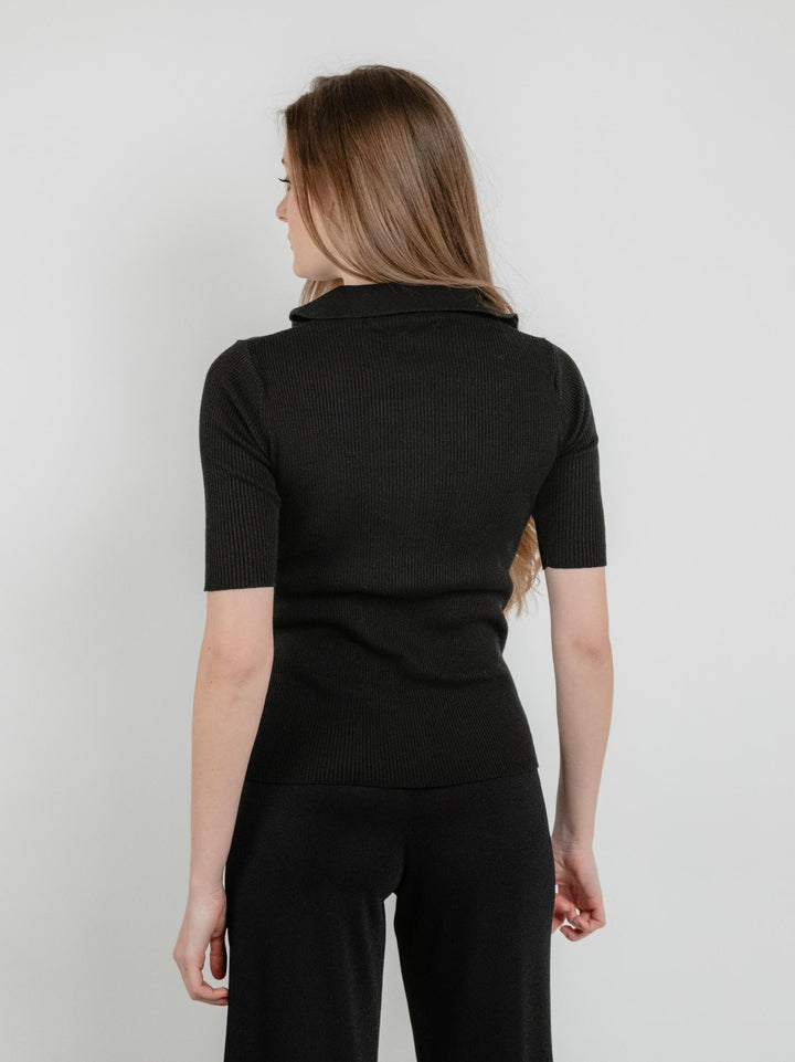 MAGLIA SCOLLO A V NERA