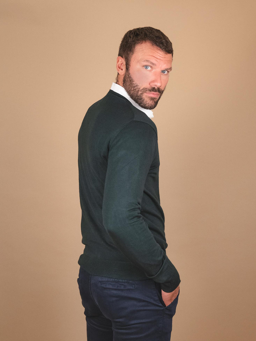 MAGLIA SCOLLO A V VERDE BOTTIGLIA