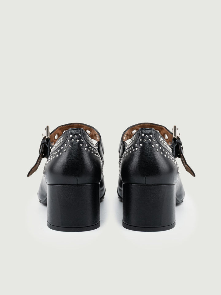 MARY JANE IN PELLE NERA CON BORCHIETTE