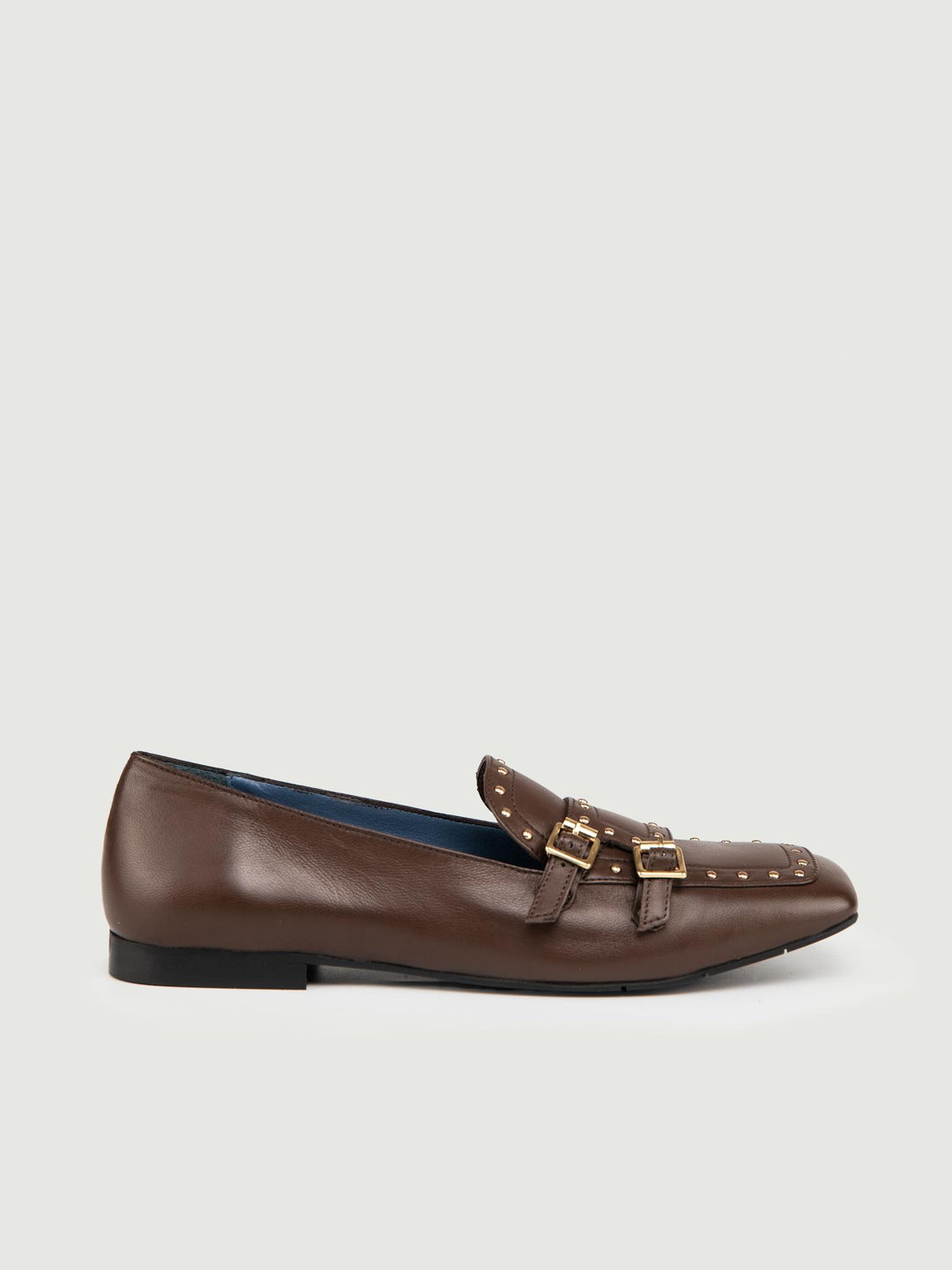 MOCASSINO CON BORCHIE IN PELLE MARRONE