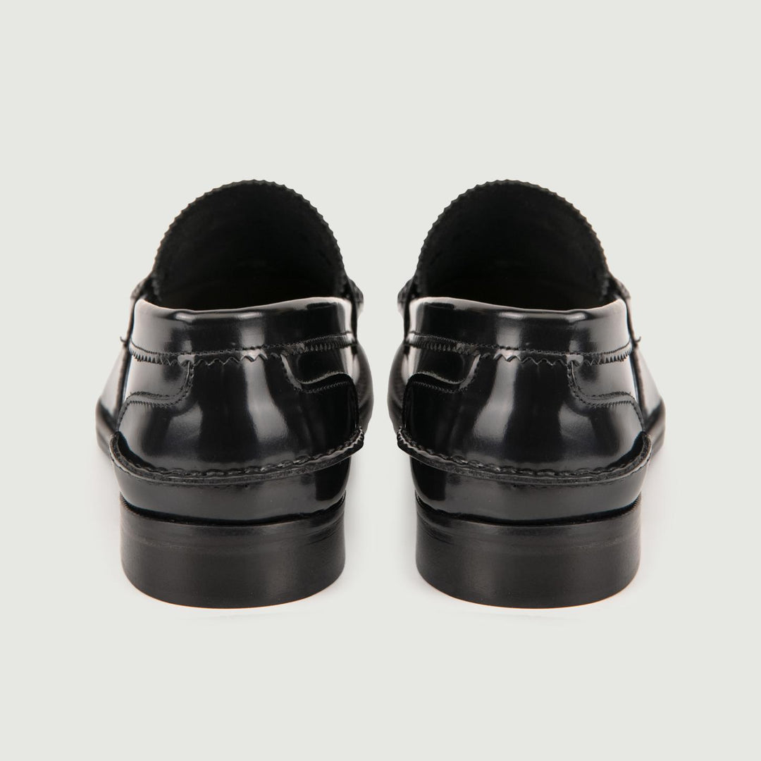 MOCASSINO CON PENNY IN PELLE SPAZZOLATA NERA