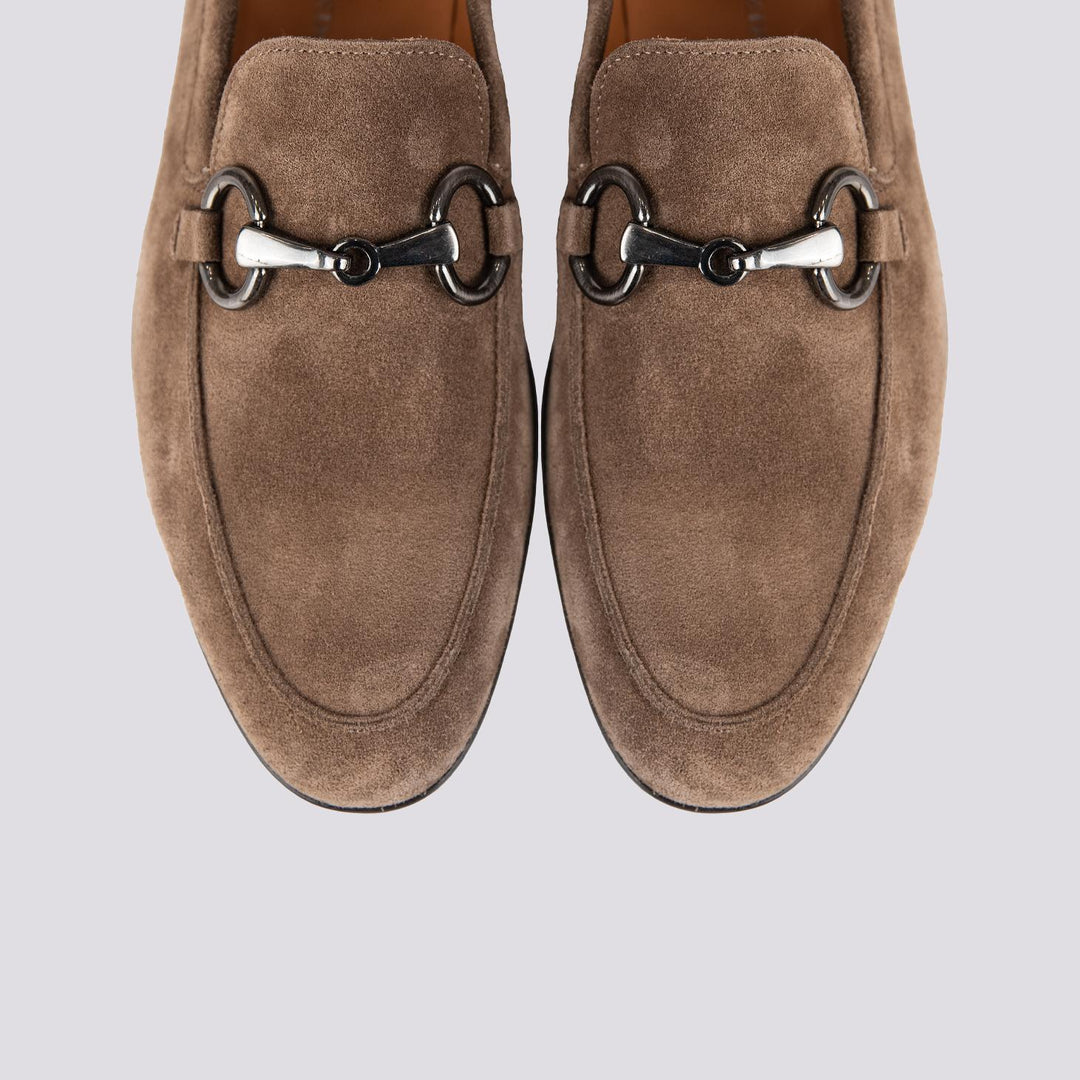 MOCASSINO IN CAMOSCIO BEIGE CON FIBBIA