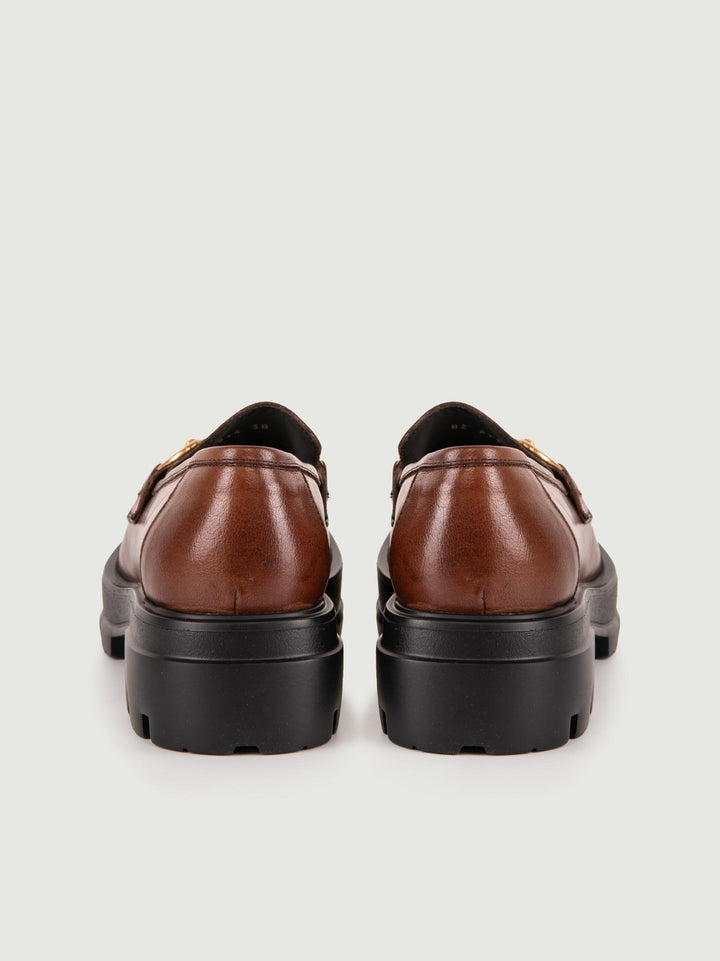 MOCASSINO IN PELLE MARRONE CON MORSETTO