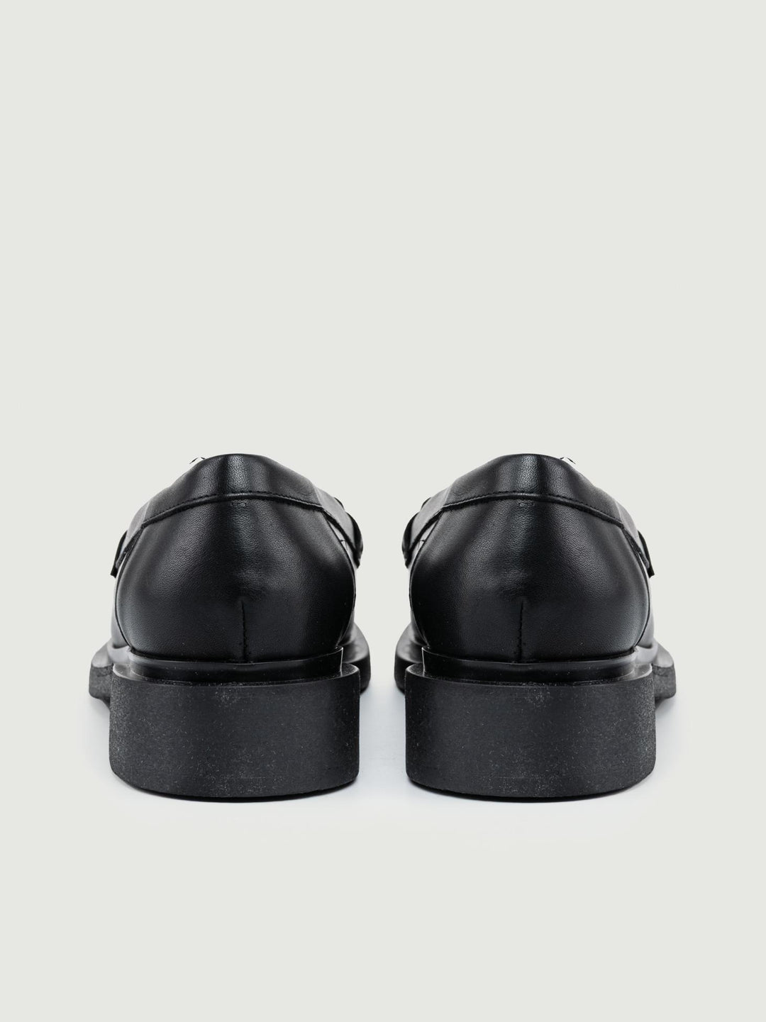 MOCASSINO PENNY CON FRANGE IN PELLE NERA