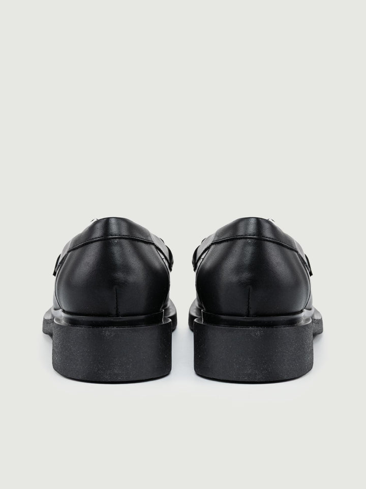 MOCASSINO PENNY CON FRANGE IN PELLE NERA