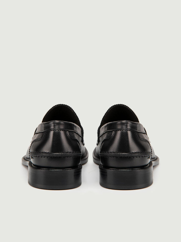 MOCASSINO PENNY IN PELLE NERA