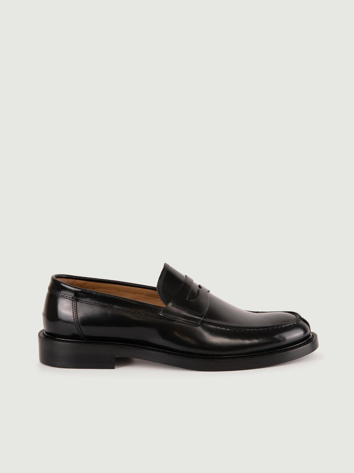 MOCASSINO PENNY IN PELLE SPAZZOLATA NERA