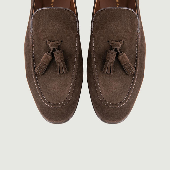 MOCASSINO SCAMOSCIATO CON NAPPINE MARRONE