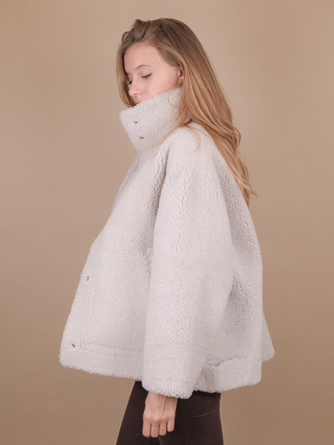 MONTONE  IN PELLE REVERSIBILE MARRONE