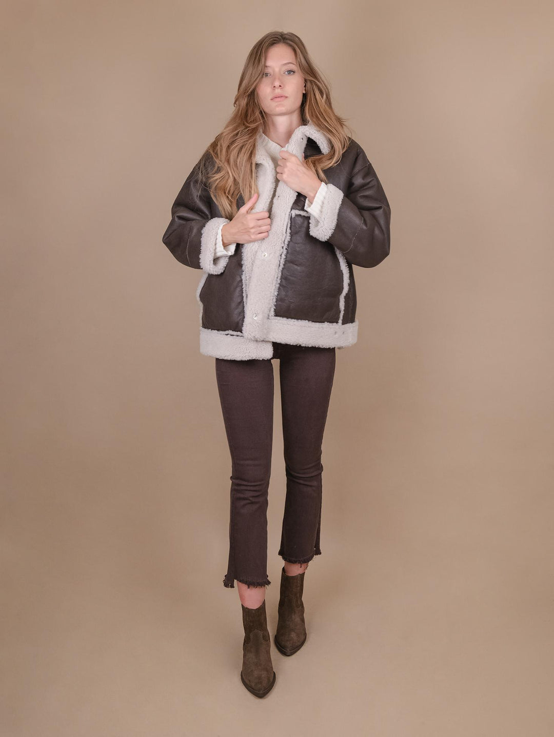 MONTONE  IN PELLE REVERSIBILE MARRONE