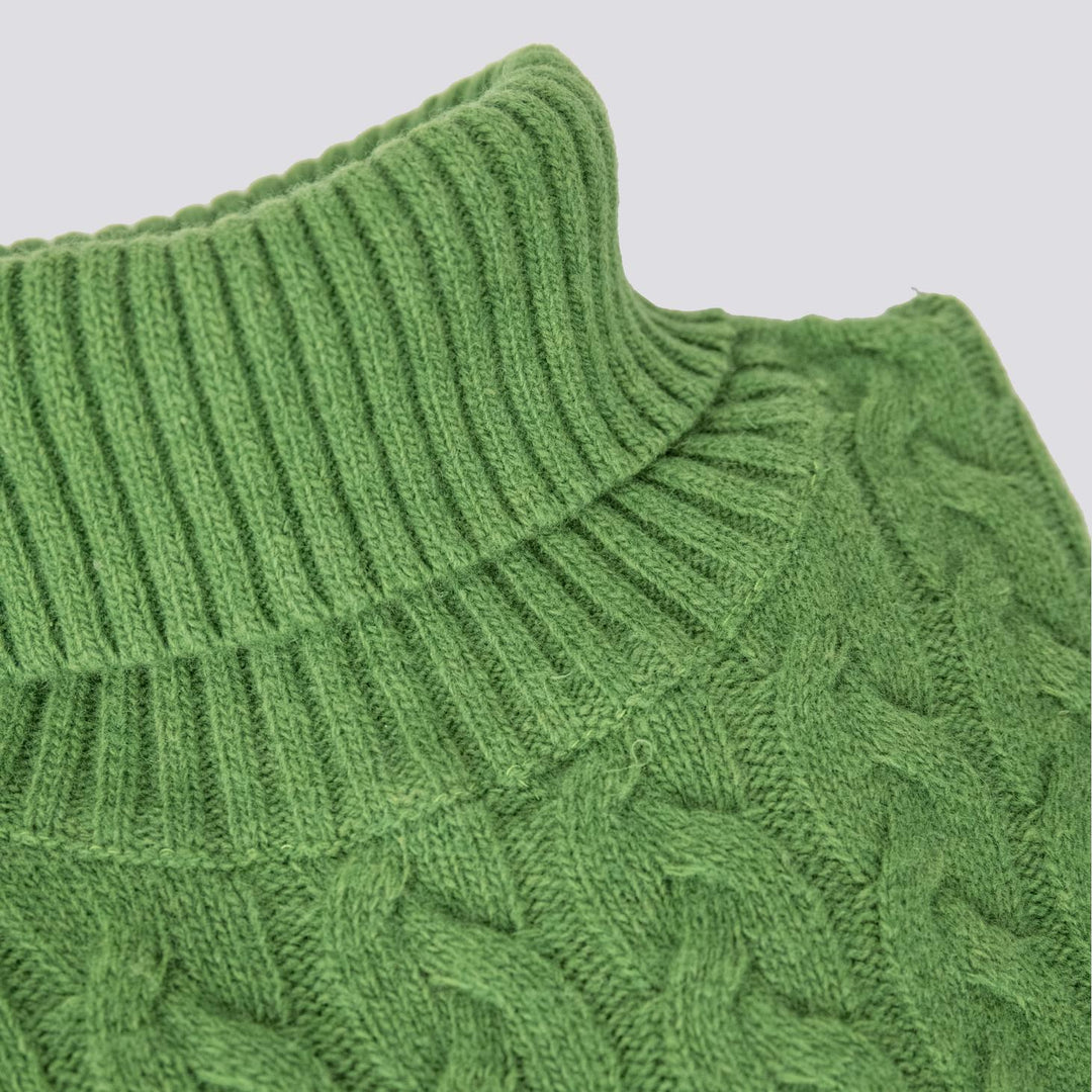 Maglione a collo alto con intreccio in lana verde